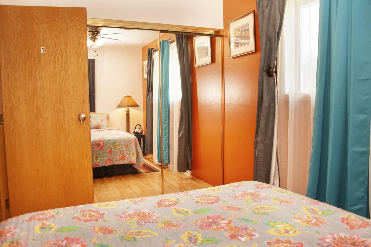 Tiga Bed And Breakfast Yellowknife Extérieur photo